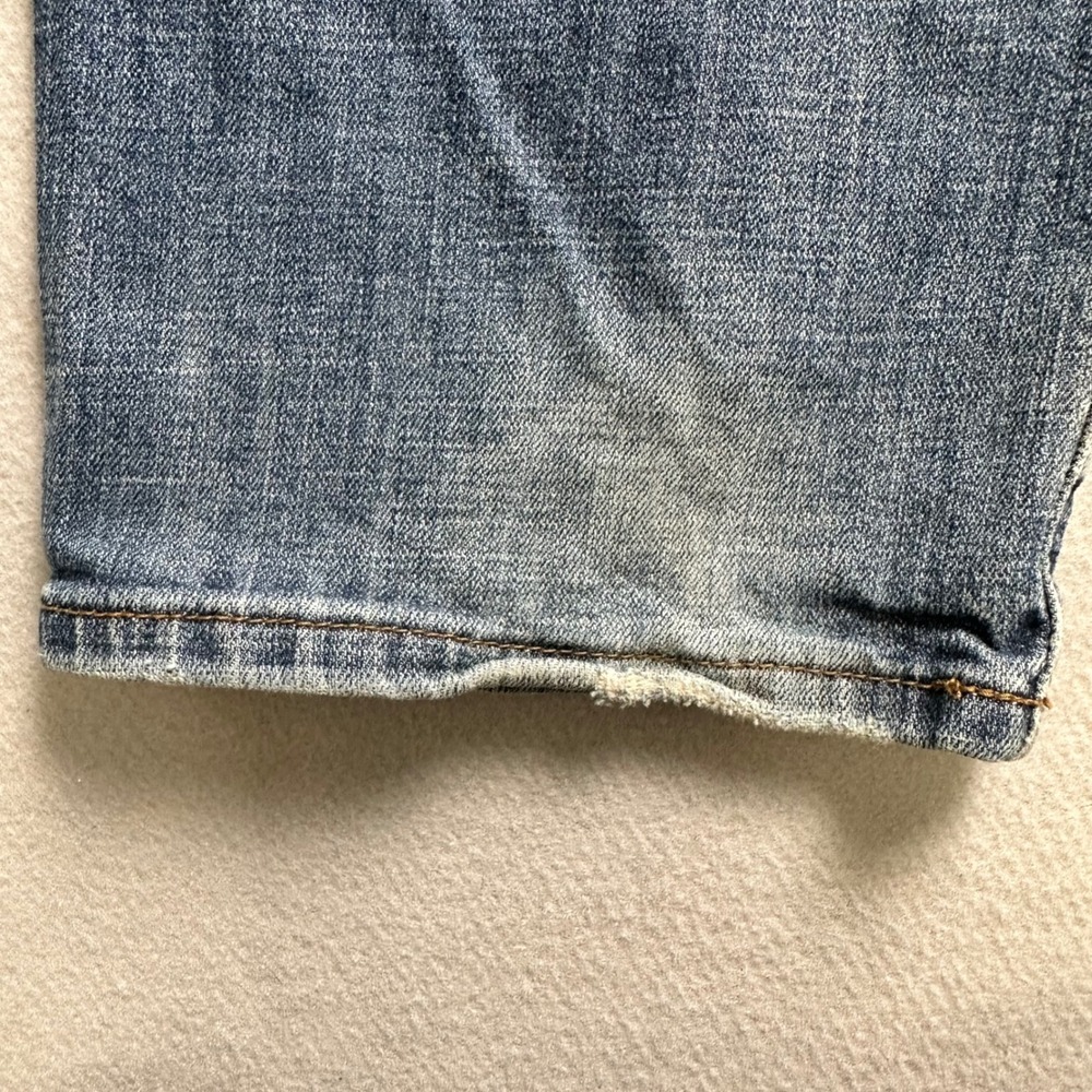 Lucky Brand 221 Straight Jeans Mens 38x32 Blue Medium Wash Denim Classic Fit - Picture 12 of 14